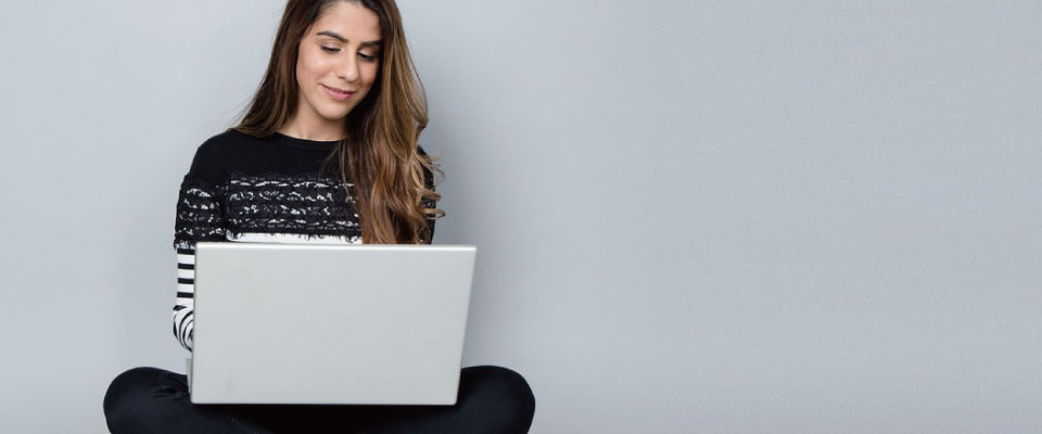 東京新宿店は日曜日・年始年末も営業